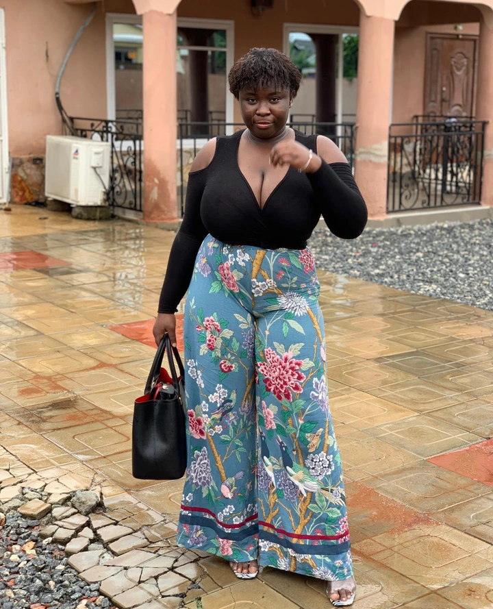 Maame Serwaa's 10 Wild And Sexy Photos That Have Ghanaian Men Licking Their Lips 4