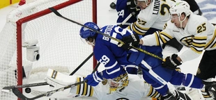 Bruins beat Maple Leafs 4-2 to lead series