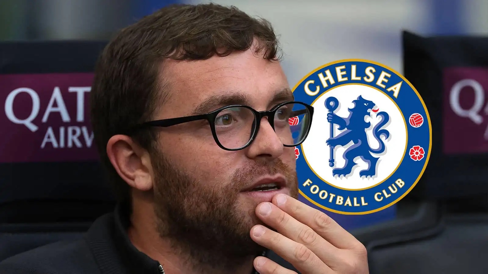 Fabrizio Romano next to the Chelsea badge