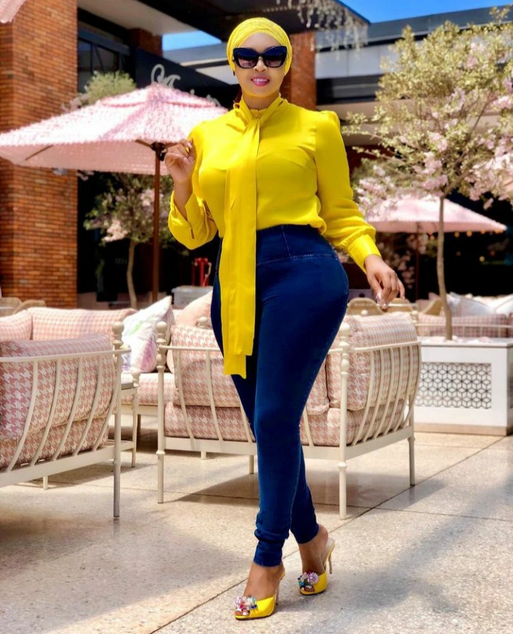 See Photos) Of Ayanda Ncwane Wearing Her Pirate's T-shirt Today Showing  Support To Her Team. - style you 7