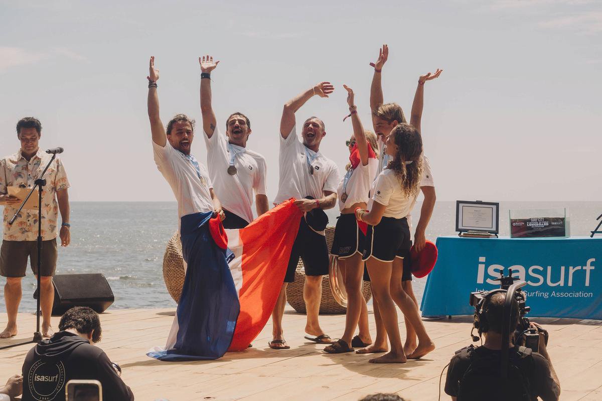 L’équipe de France de Longboard remporte le titre de championne du monde pour la cinquième fois.