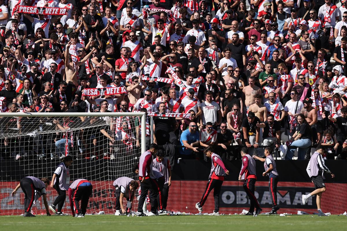 The game was called off a result of the fan protest