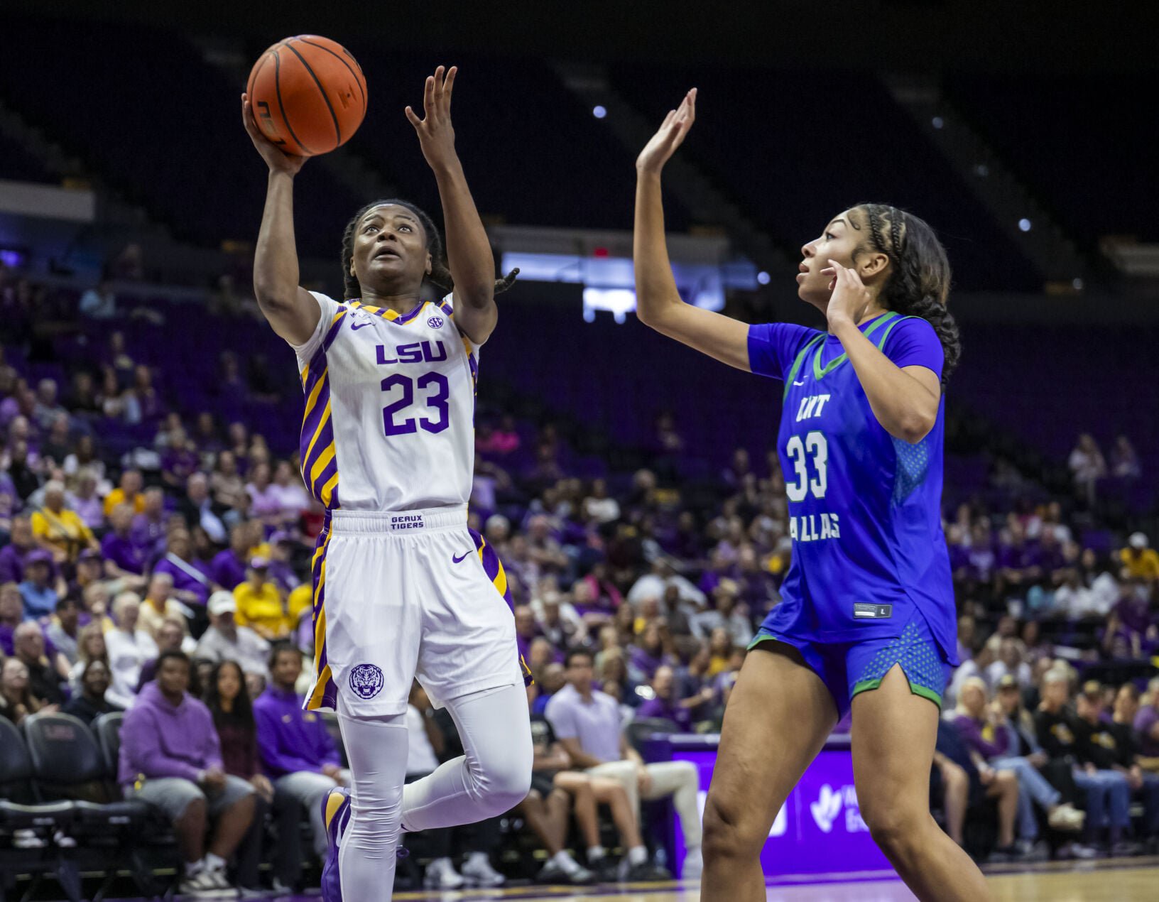 NO.lsuwomen.102326_3888 MJ.JPG