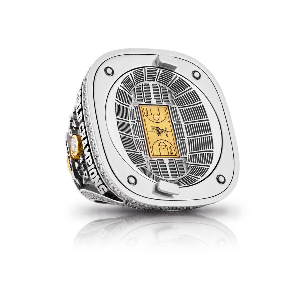 The ring features a nod to Madison Sqaure Garden, the Knicks’ home arena.Credit: Courtesy of Jason of Beverly Hills