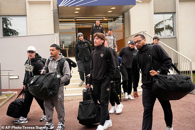 The New Orleans Saints traveled directly to Paris after playing at the New York Giants