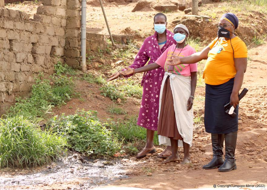 Limpopo Mirror | News in brief | Sewage spills a health hazards, complain  Mahonisi residents