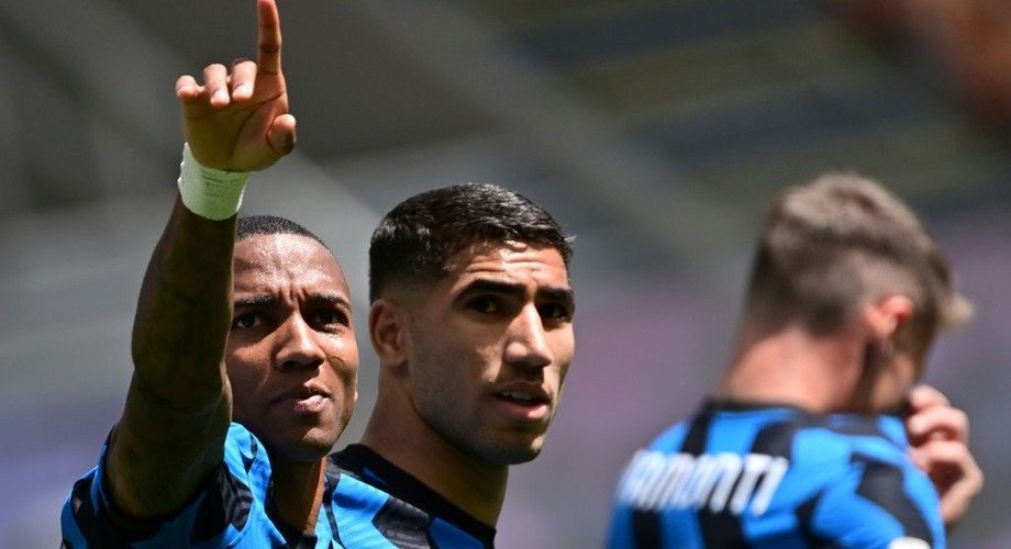 Ashley Young (L) won the Serie A title with Inter Milan last season. Creator: MIGUEL MEDINA