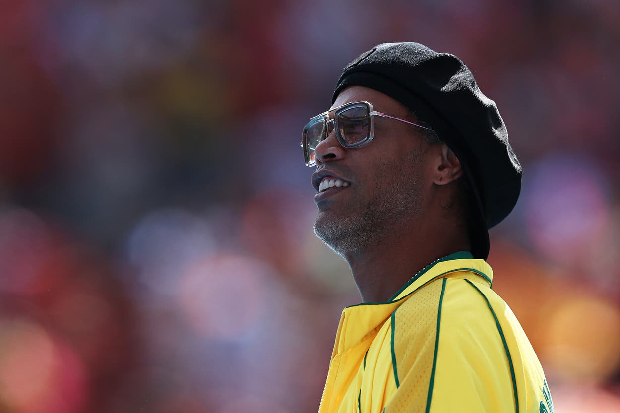 Ronaldinho last played for professional football for Fluminese in 2015