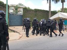 Assaut de la police sur la résidence de Bédié : voici le film en images