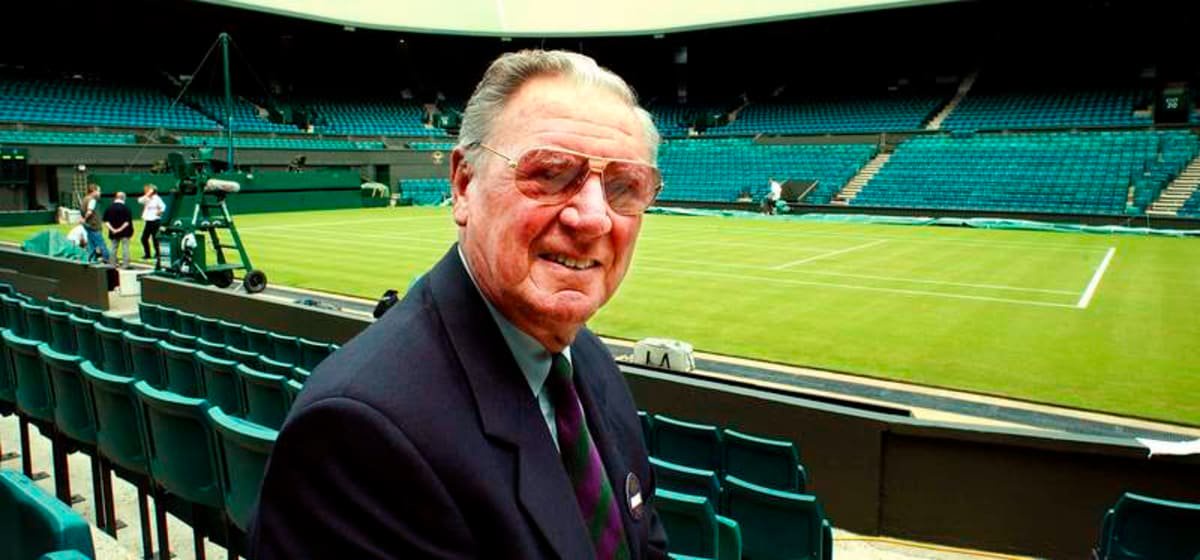 TENNIS FRANK SEDGMAN PAST WINNER AT WIMBLEDON 20/6/2002 PICTURE DAVID ASHDOWN. TENNIS Copyright: xDAVIDxASHDOWNx DMGTCHPDPICT000404225898 ©IMAGO/The Independent