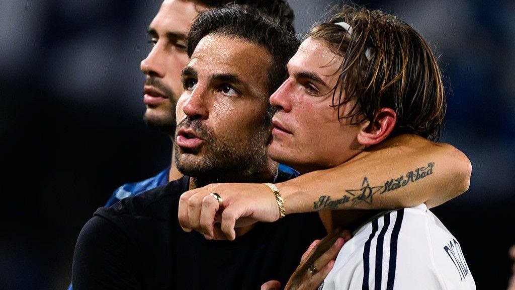 Como head coach Cesc Fabregas with Argentine forward Nico Paz