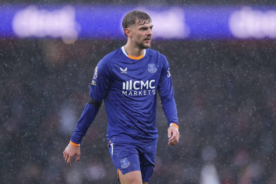 Kiernan Dewsbury-Hall playing for Everton.