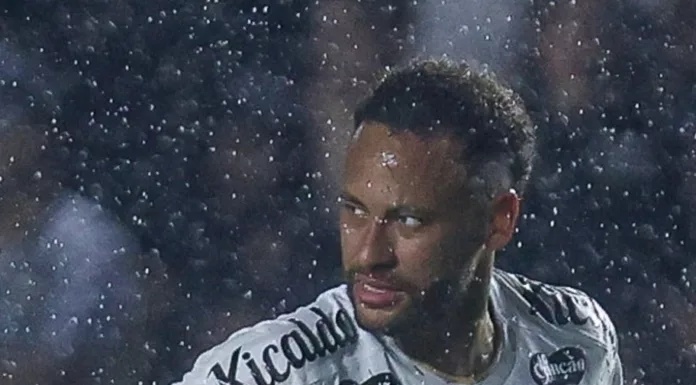 Neymar pelo Santos antes do clássico contra o Palmeiras.