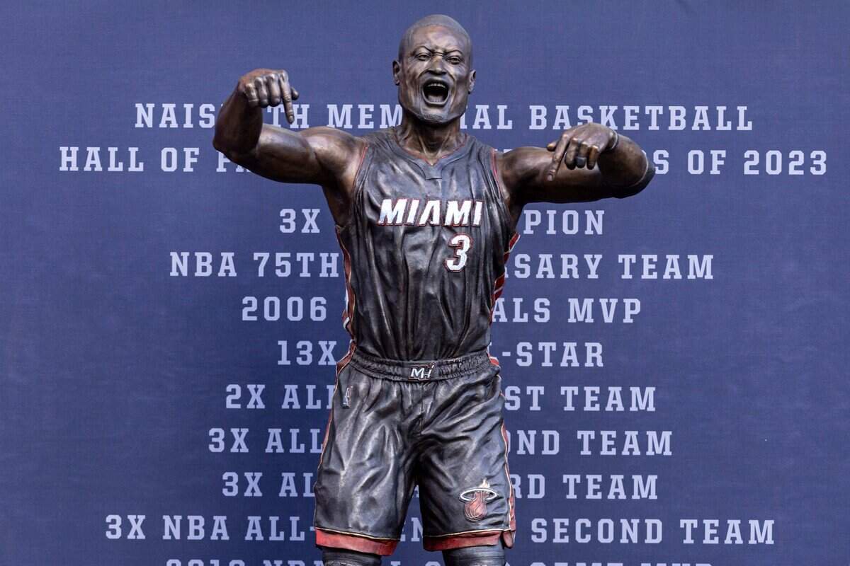 The first version of Dwyane Wade’s bronze statue in front of Kaseya Center. The photo was taken on October 27, 2024, in Miami.