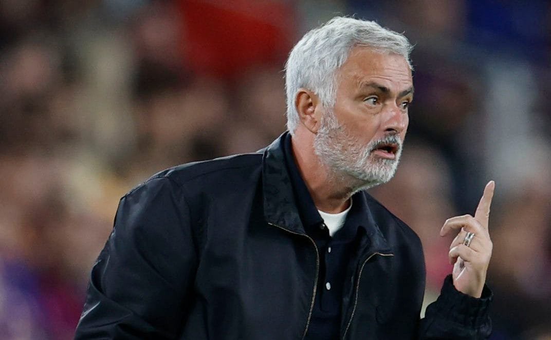 Real Madrid's head coach Jose Mourinho gestures during the Spanish La Liga soccer match between FC Barcelona and Real Madrid