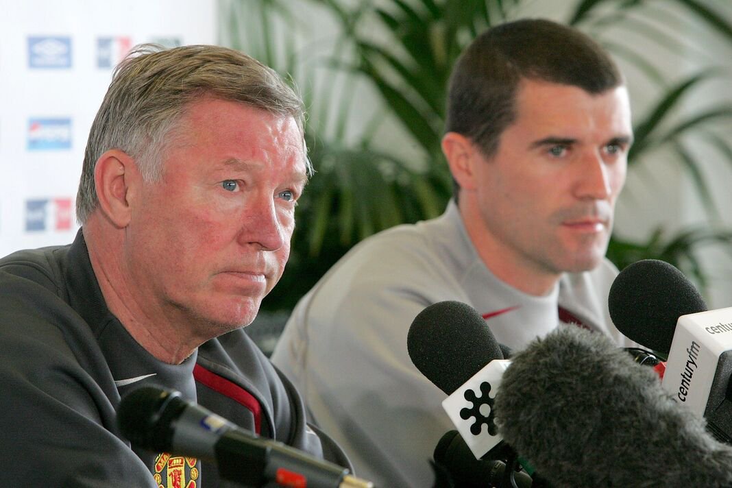 Manchester United Press Conference and Training Session