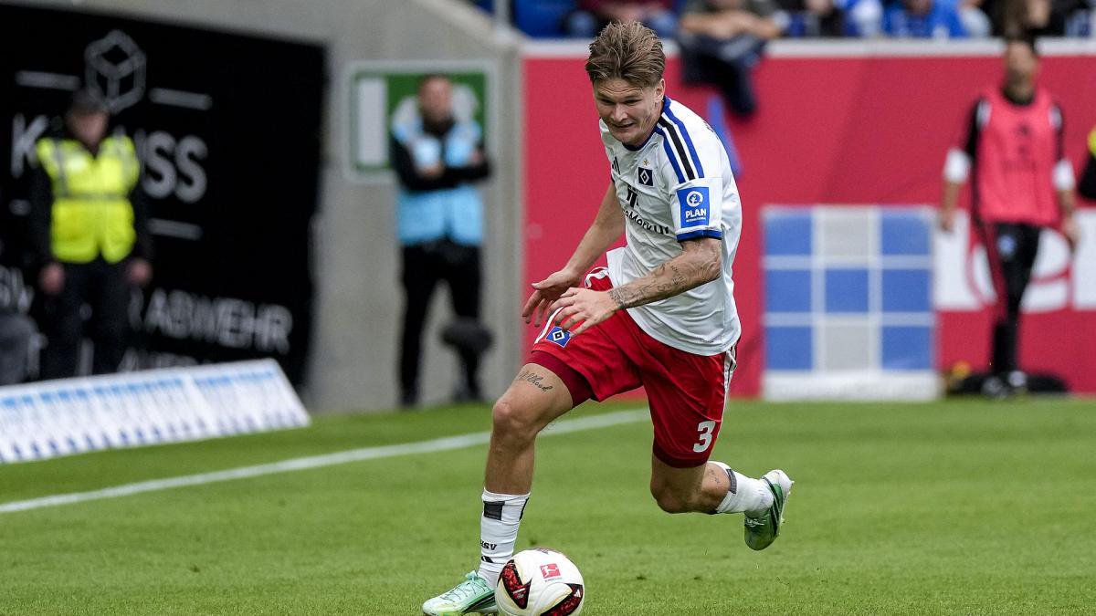 David Möller Wolfe jagt dem Ball hinterher