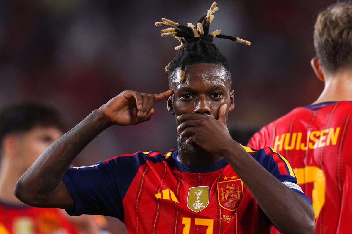 Nico Williams playing for Spain against Croatia