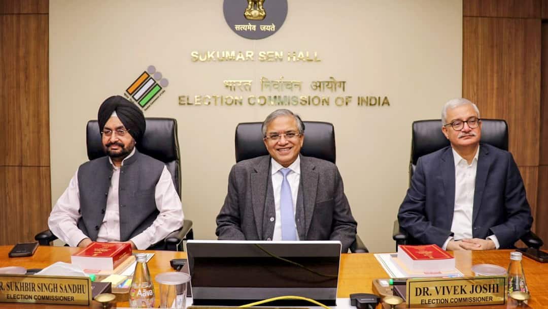 bihar election winning candidates votes 2025 election commission बिहार: 1.22 लाख वोट विवाद खत्म? निर्वाचन आयोग ने जारी किए असली आंकड़े