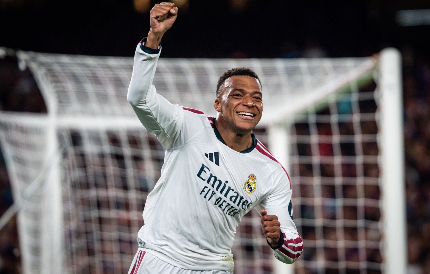 Auteur d'un doublé contre le FC Barcelone dimanche soir (1-2), Kylian Mbappé figure parmi les grands prétendants au Ballon d'or 2026 avec Lamine Yamal et Harry Kane.
