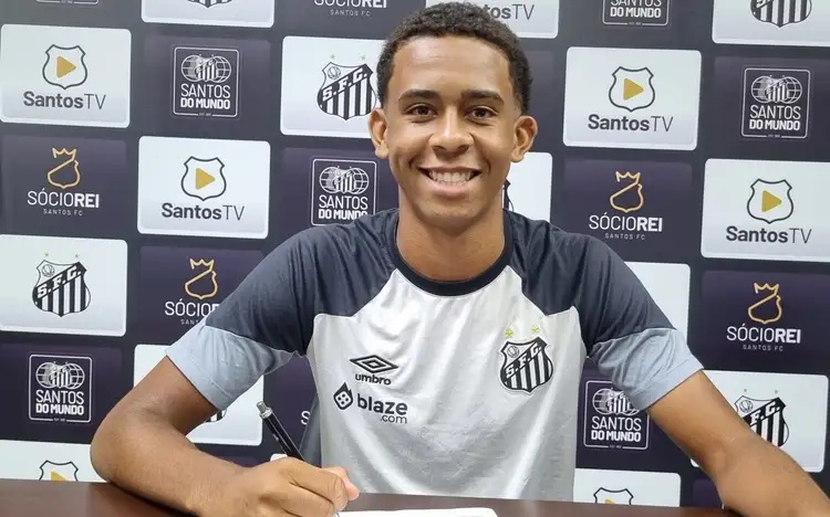 João Alencar. Foto: Tiago Maestre/Santos FC