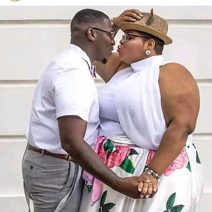 True love never discriminates: Man shows off his beautiful obese girlfriend.