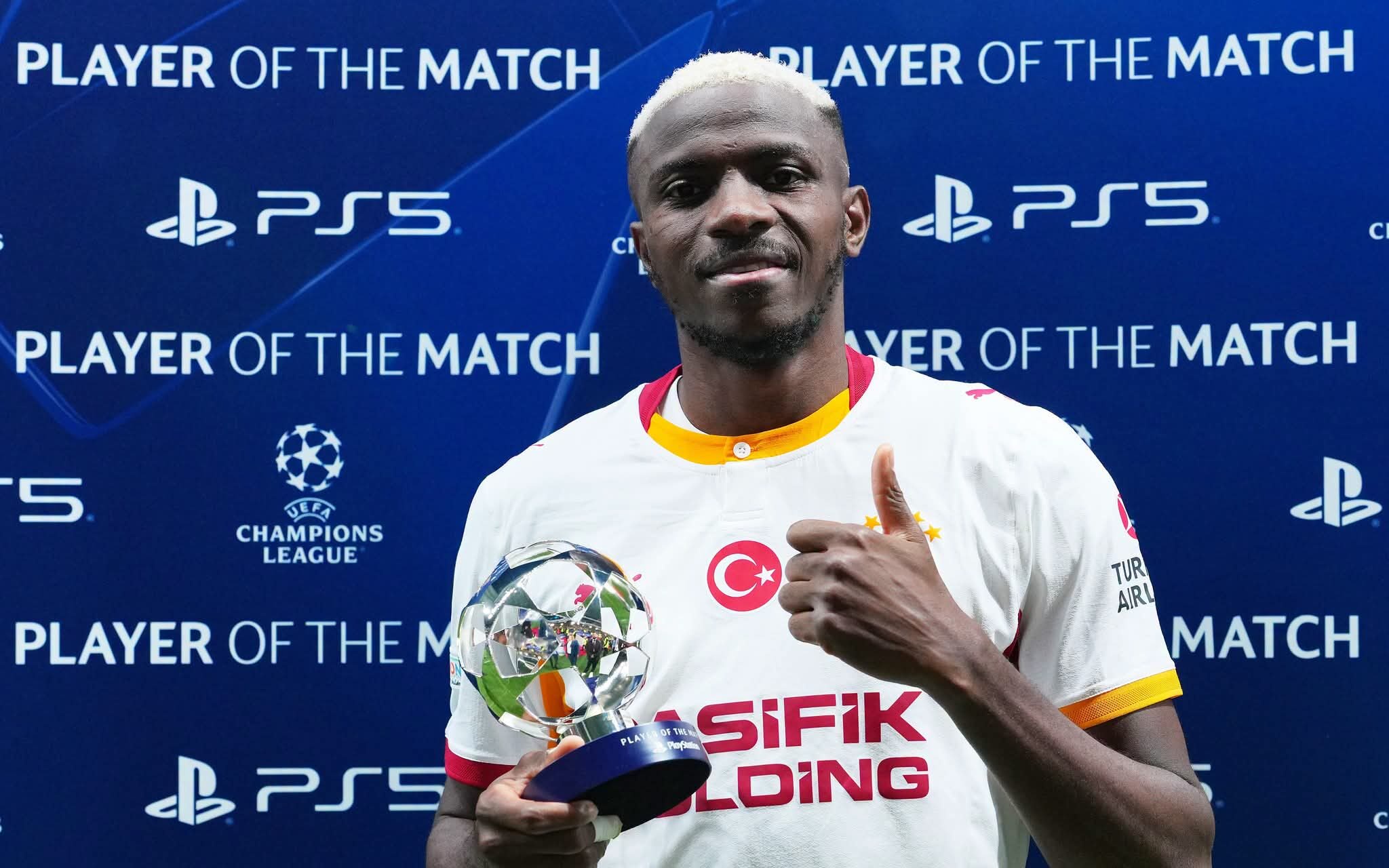 Victor Osimhen with MOTM Award (Credit: Galatasaray Facebook Page)