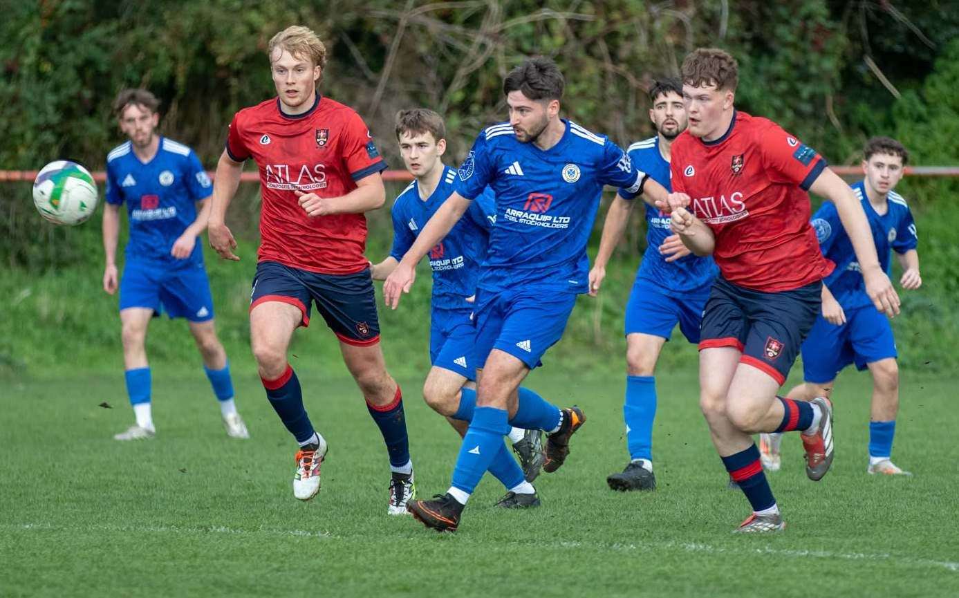 Action from Harrowby's defeat at Sandiacre. Photo: Steve Nesbitt @lincssnapper