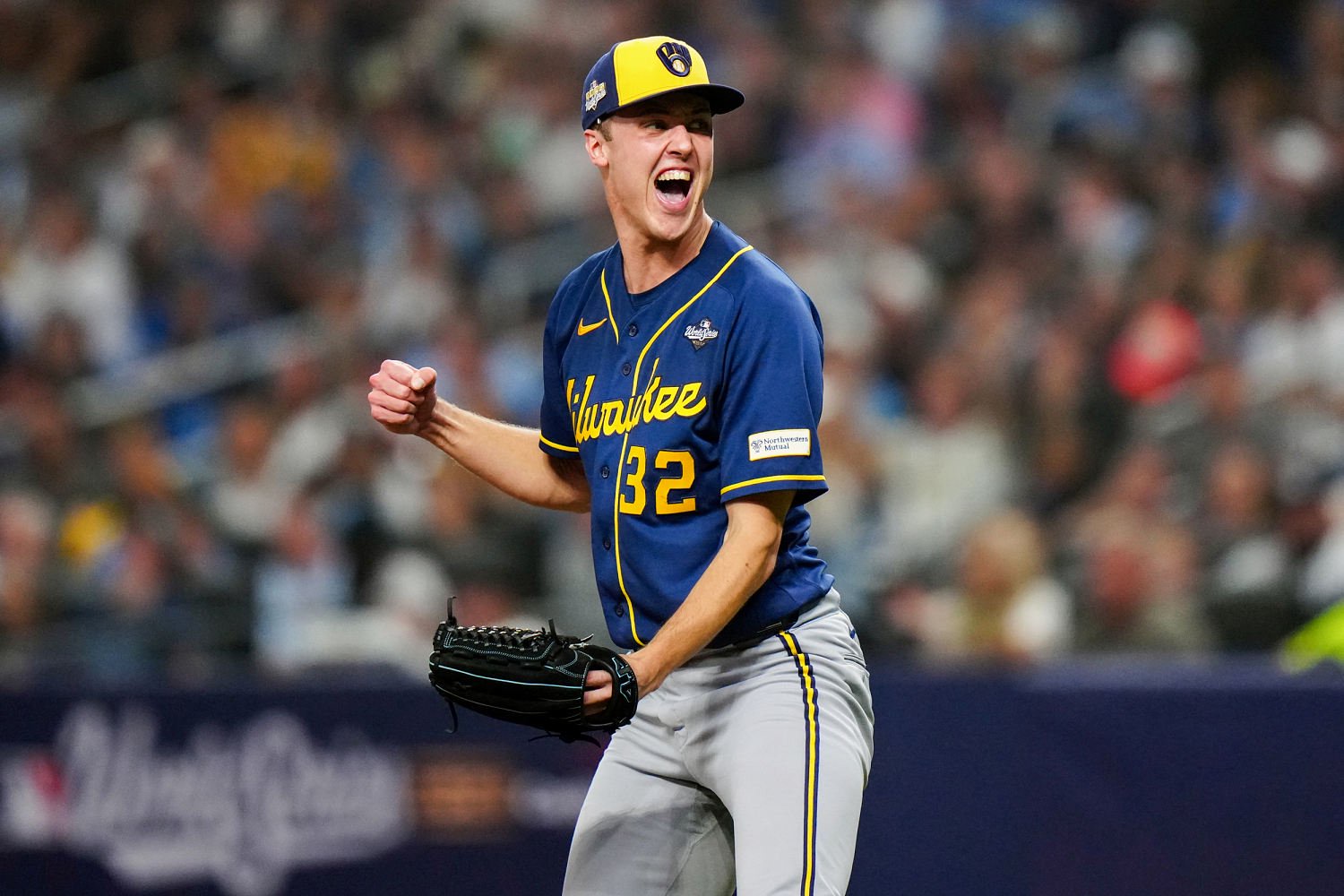 Jacob Misiorowski #32 of the Milwaukee Brewers. (Daniel Shirey / MLB Photos via Getty)
