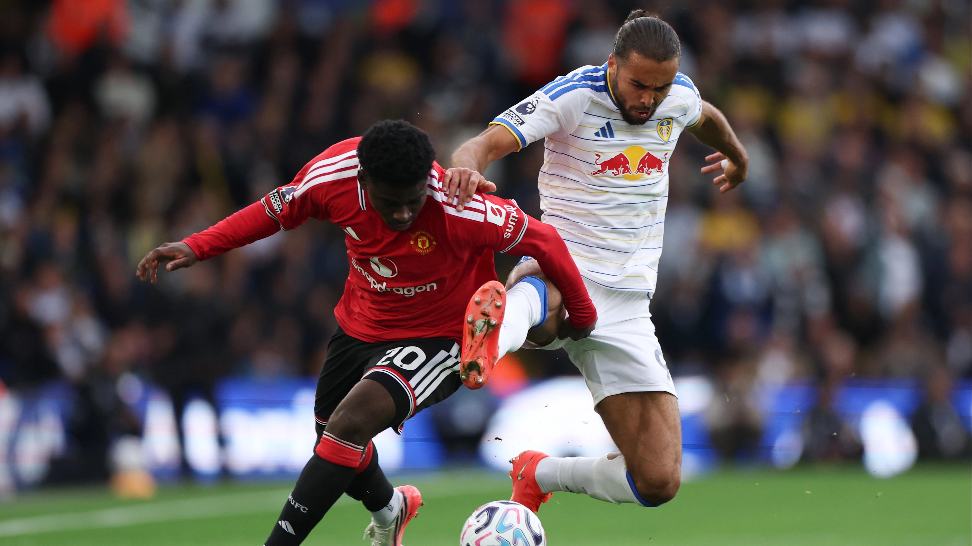 Man Utd equal unwanted 94-year record as they lead Leeds at halftime