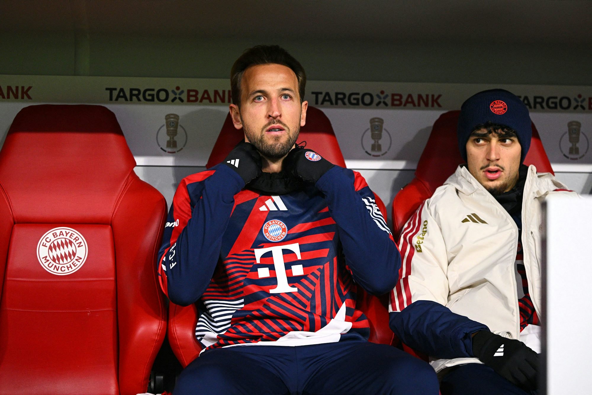 Durfte nach den Feierlichkeiten am Montag 90 Minuten lang auf der Bank auskatern: Harry Kane.