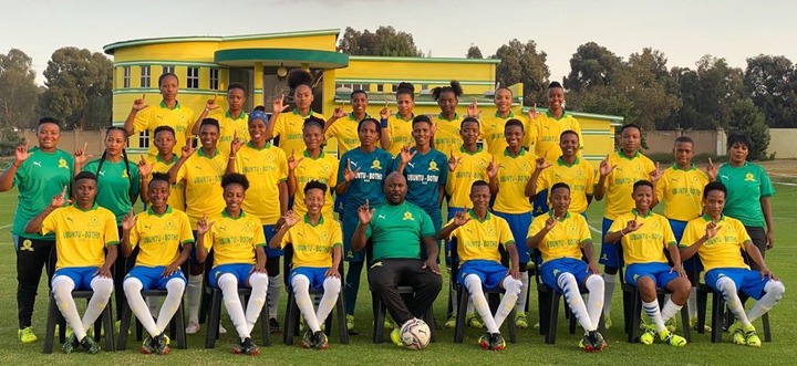 iDiski Times&#39;s tweet - &quot;🟡🇿🇦LET&#39;S MAKE HISTORY! The first ever  #TotalEnergiesCAFWCL kicks off in Egypt today. Let&#39;s send @SundownsLadies  our messages of support! Group A 🇪🇬Wadi Degla 🇲🇱AS Mande 🇬🇶Malabo  Kings 🇬🇭Hasaacas