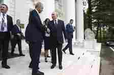 Turkish President Recep Tayyip Erdoğan, center left, and Russian President Vladimir Putin, center right, shake hands after their talks in Sochi, Russia, September 4, 2023. (AP Photo) 