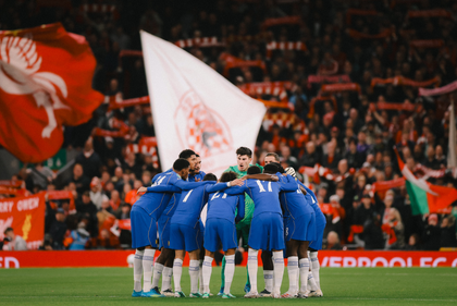 Owen Predicts Chelsea to Dominate Man Utd 3-1, Citing Defensive Woes | Owen Predicts Chelsea to Dominate Man Utd 3-1, Citing Defensive Woes