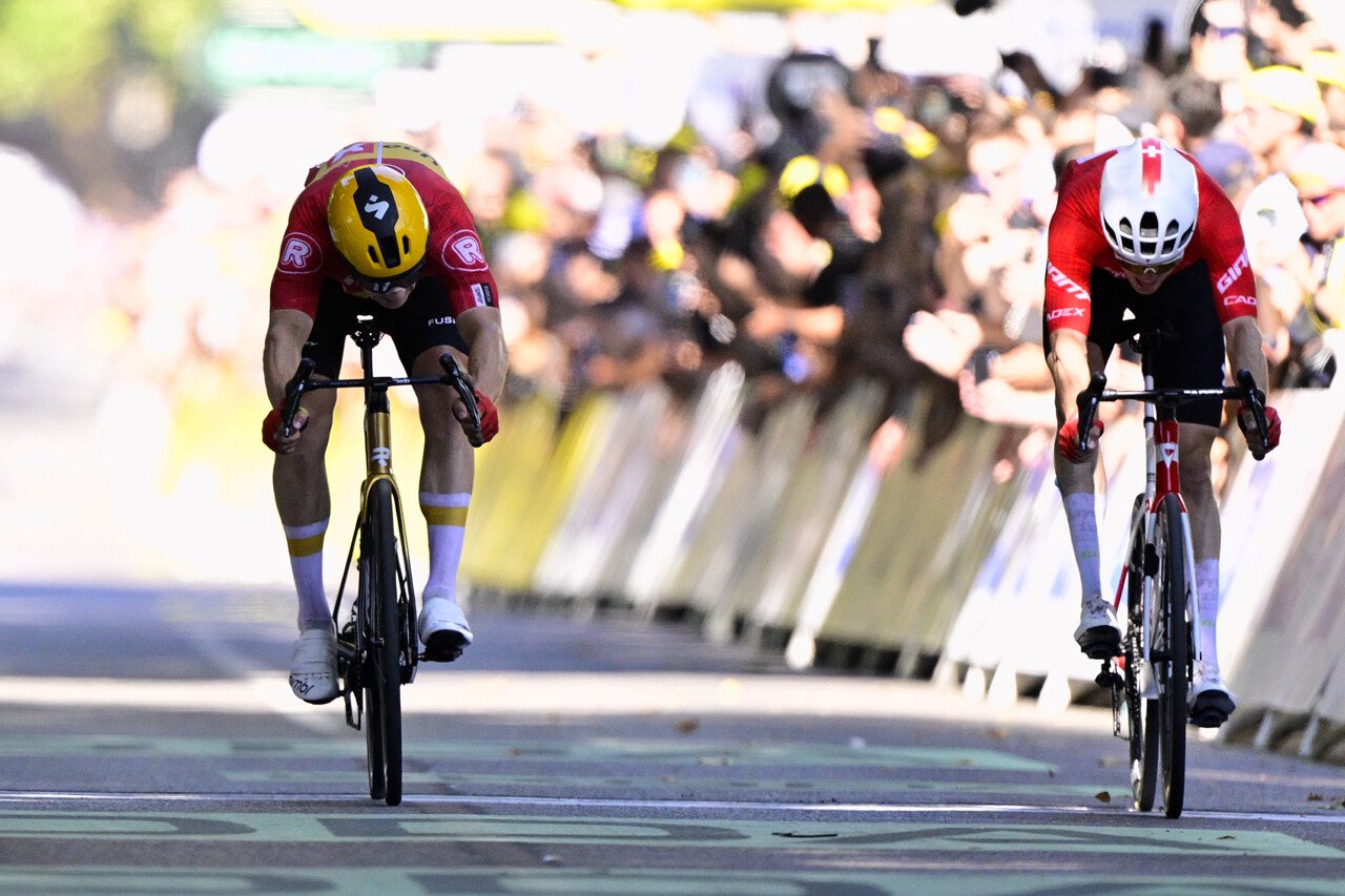 Jonas Abrahamsen avait devancé Mauro Schmidt au sprint lors de la dernière arrivée à Toulouse en 2025.
