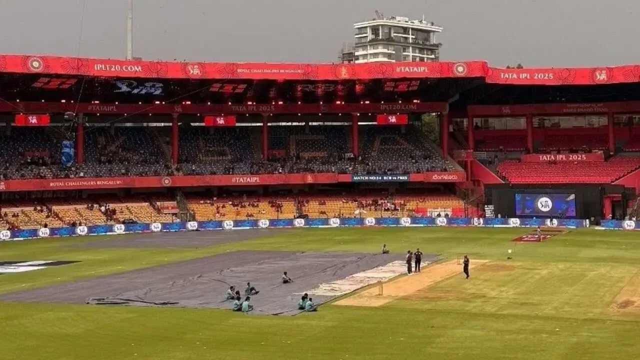  The fifth T20I between India and the West Indies has been delayed due to rain at the M Chinnaswamy Stadium in Bengaluru. 