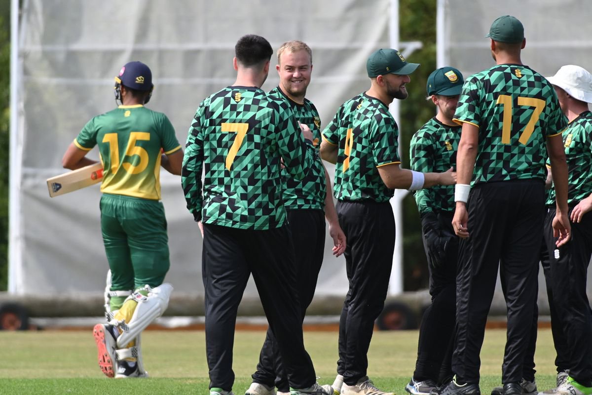 James Sellers picked up six wickets in Cheadle's emphatic North Staffs and South Cheshire League Premier B win against Wood Lane.