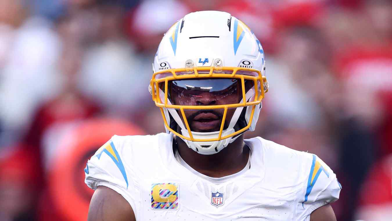 Los Angeles Chargers v Kansas City Chiefs