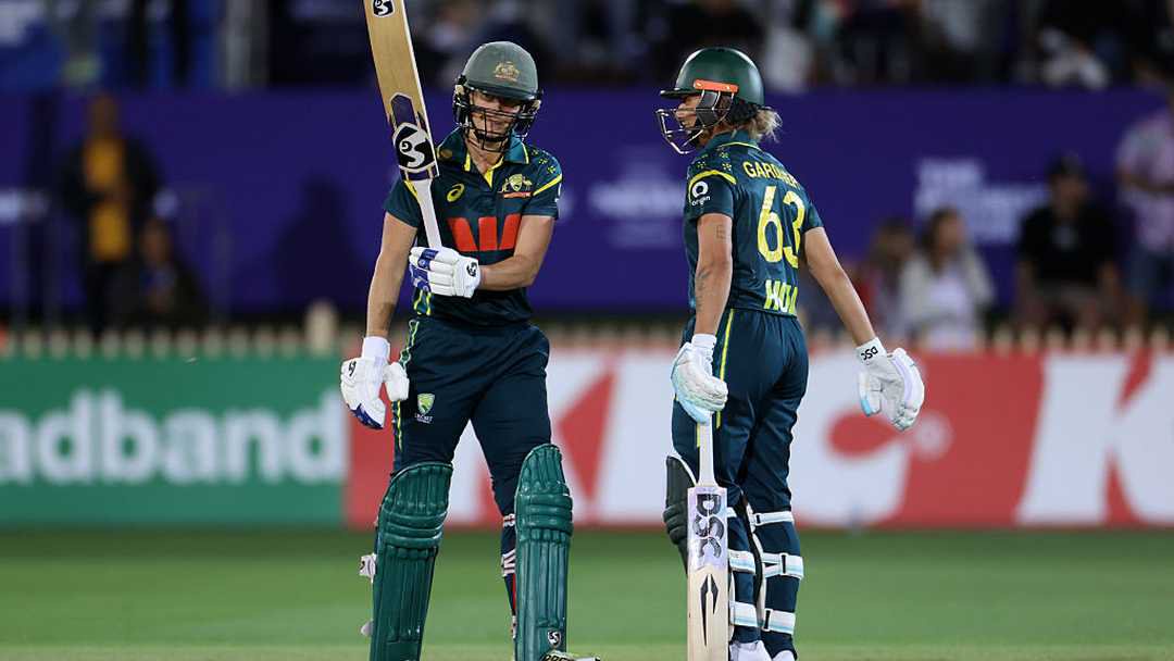 ellyse-perry-scored-a-half-century-but-australia-didnt-have-it-easy
