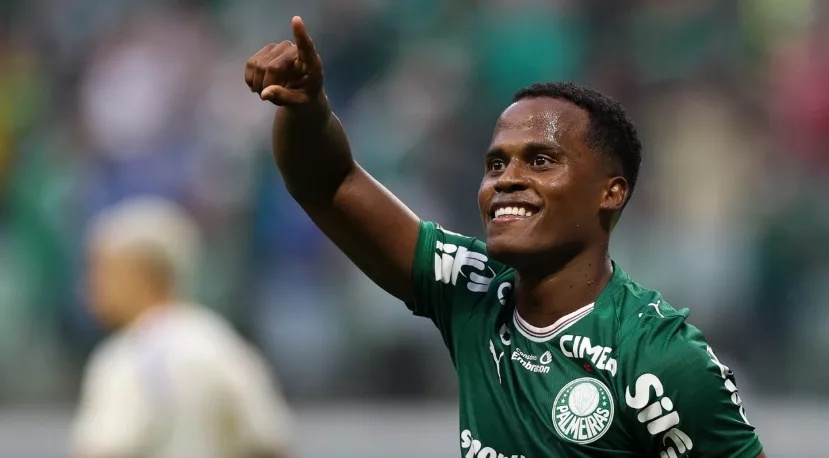 O jogador Jhon Arias, da SE Palmeiras, comemora seu gol contra a equipe do Fortaleza EC, durante partida válida pelas oitavas de final, ida, da Copa do Brasil, na arena Nubank Parque. (Foto Cesar GrecoPalmeirasby Canon)