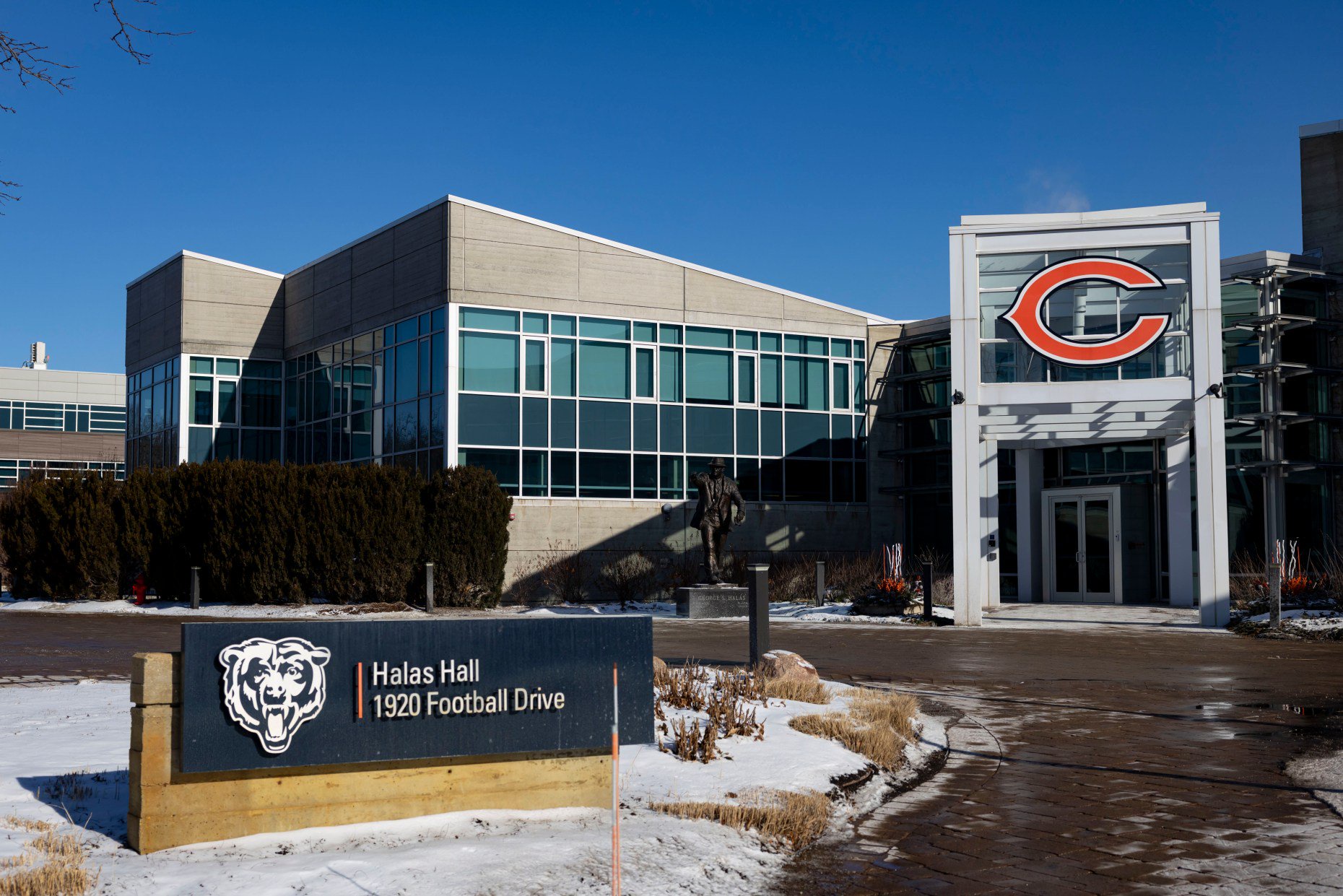 Halas Hall sits in the snow on Jan. 19, 2026, in Lake Forest after the Bears season ended with a loss to the Los Angeles Rams in an NFC divisional playoff game. (Brian Cassella/Chicago Tribune)