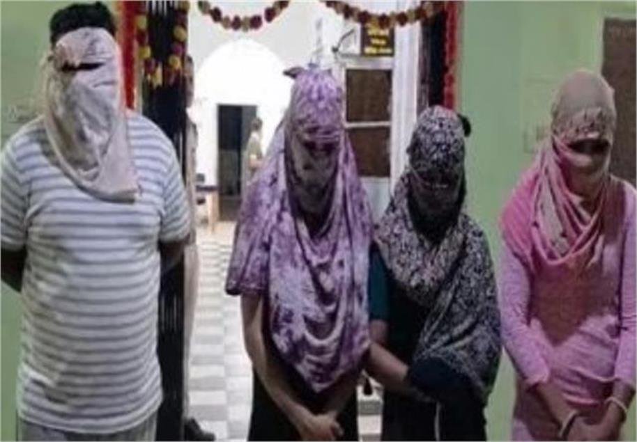 political shock in datia hundreds of congress workers join bjp