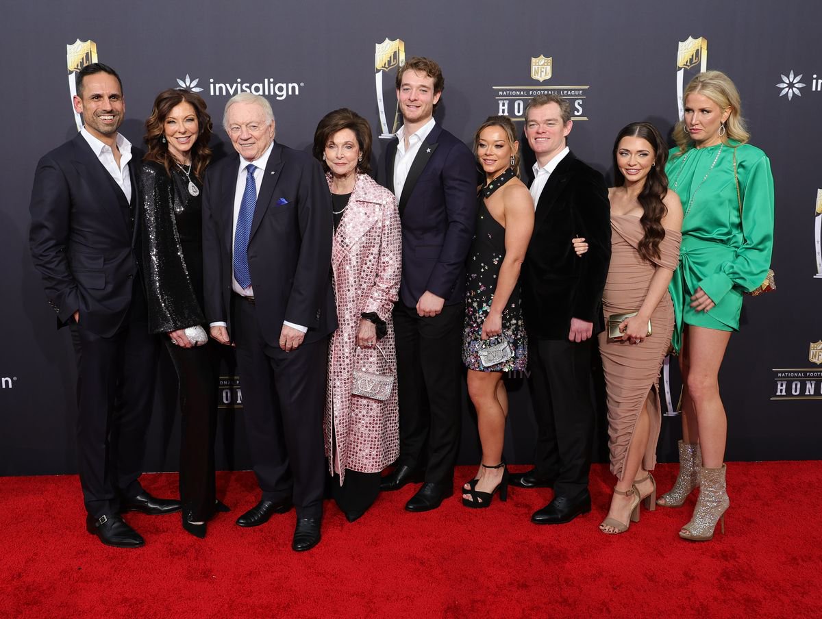 Dallas Cowboys owner Jerry Jones and family