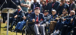 D-Day veteran, 100, dies before he can honor fallen comrades one more time