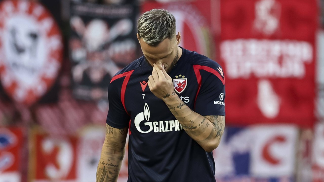 Red Star Belgrade Bench Arnautovic and Cham in Victory