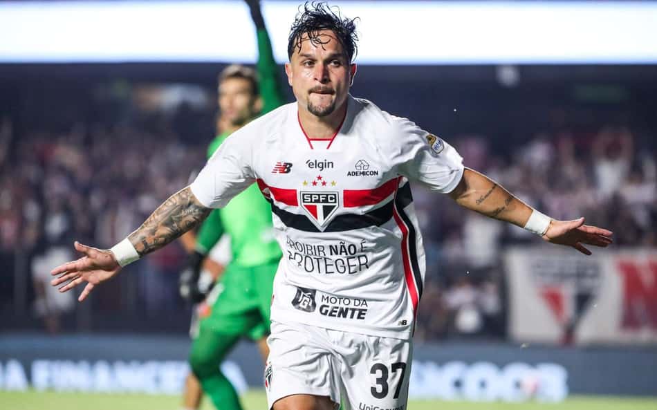 Artur, atacante do São Paulo
