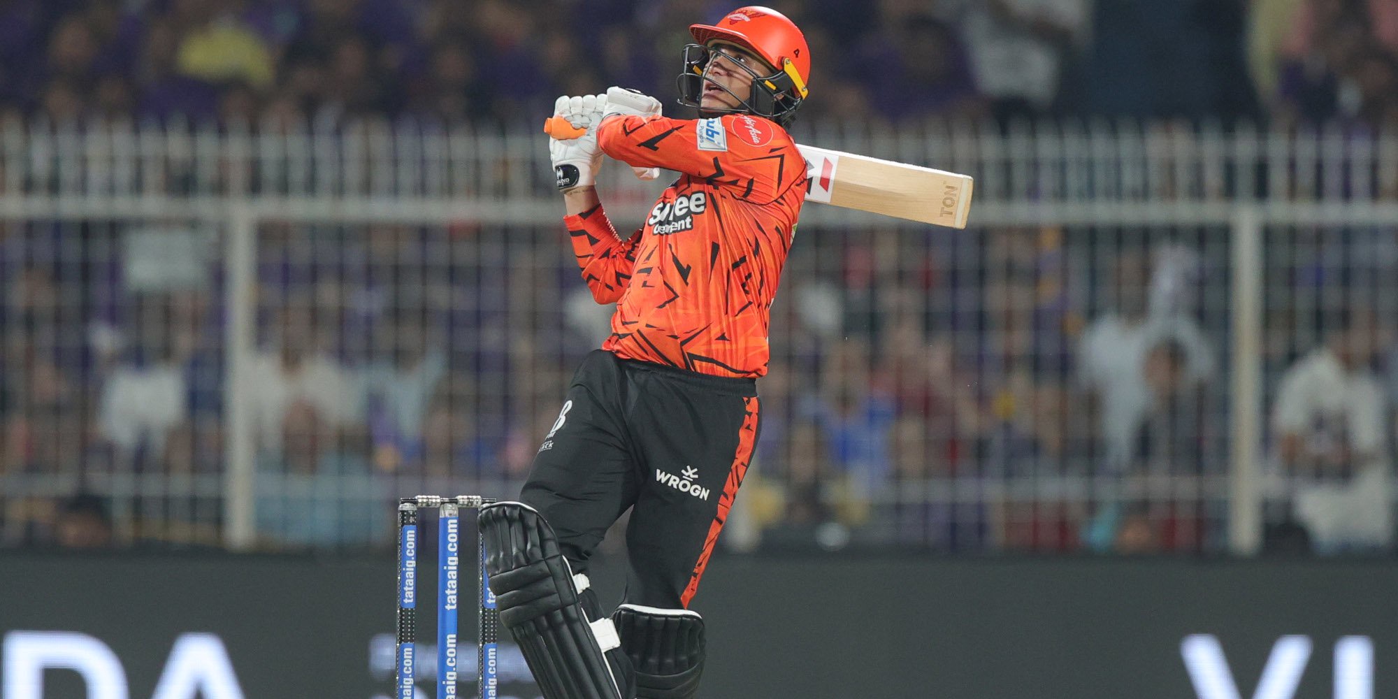 POWER PLAY UPDATE: Sunrisers off to a flying start at 84-1