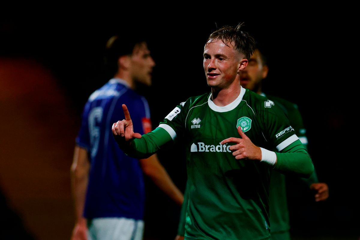 Goal celebrations for Ryan Jones of Yeovil Town during the Emirates FA Cup Fourth Round Qualifying Replay match between Yeovil Town and Leatherhead at Huish Park, Yeovil on 20 October 2026 (Photo: Phil Mingo/PPAUK)