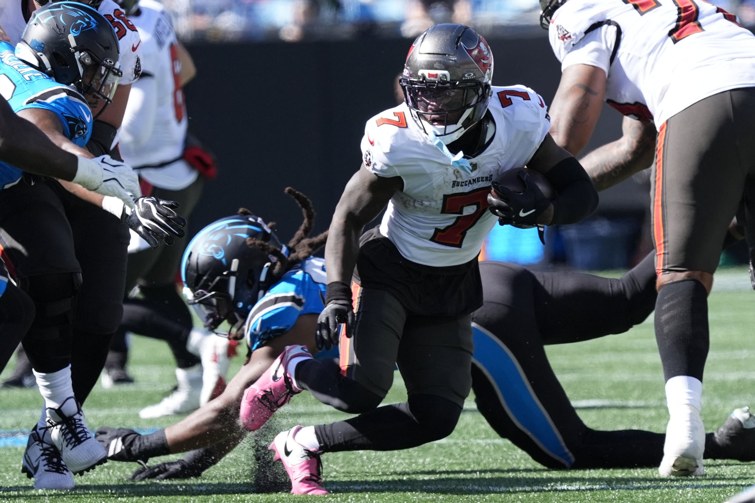 5 Biggest Letdowns From NFL Week 7 on Sunday, Including Josh Jacobs and the Panthers