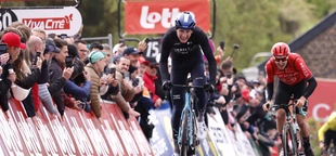 Stephen Williams becomes first British rider to win the Flèche Wallonne. He tamed rivals and snow